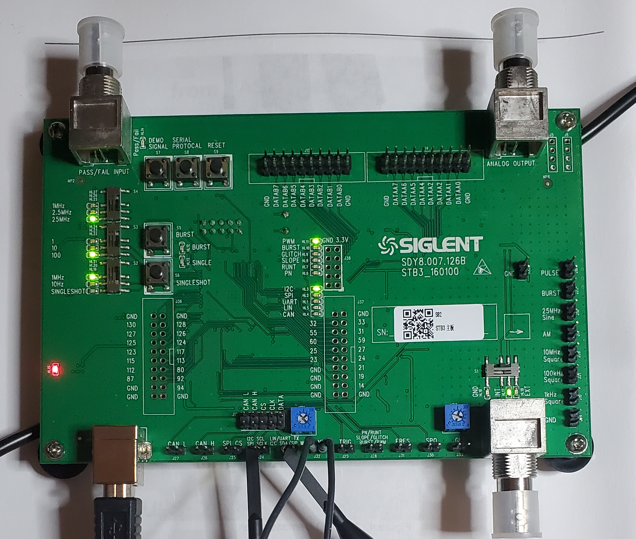 Siglent STB-3 Oscilloscope Demo Training Board
